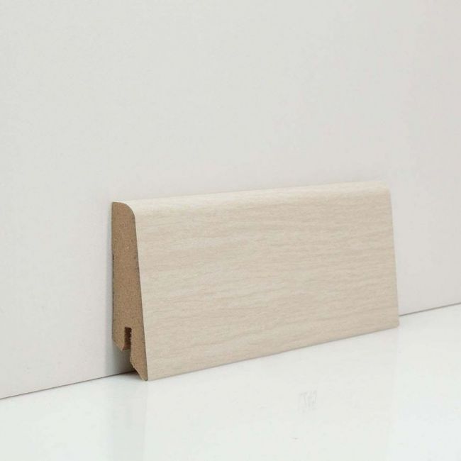 Плинтус напольный  L245 (10-010-00341)