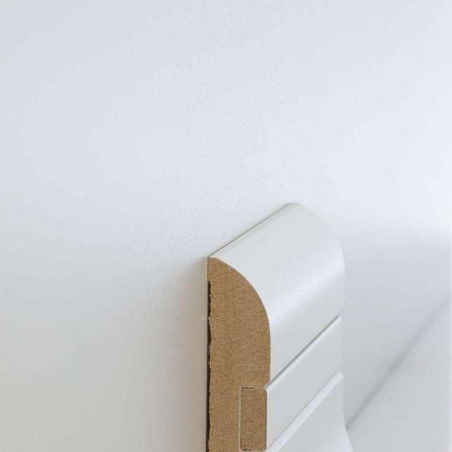 Плинтус напольный  01-083-18 (10-010-02248)