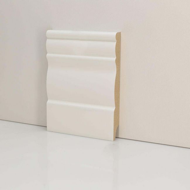 Плинтус напольный  24-136-16 (10-010-02270)