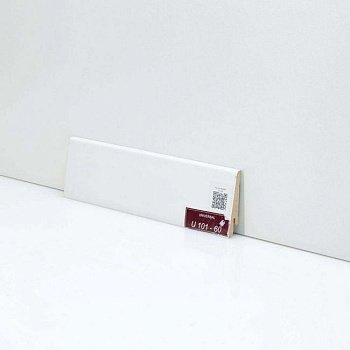 Плинтус напольный Universal Белый U 101-60 (10-017-00004)