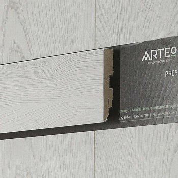 Плинтус напольный  Дуб Осгор (2223944)