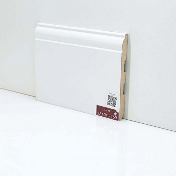 Плинтус напольный Universal Белый U 104-150 (10-017-30007)