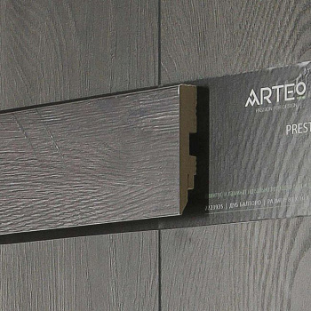 Плинтус напольный  Дуб Балторо (10-009-09853)