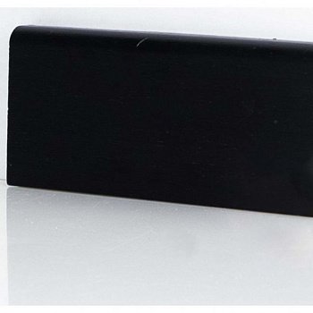 Плинтус напольный  Дуб Черный Шпонированный Прямой 80х18 (10-100-00772)