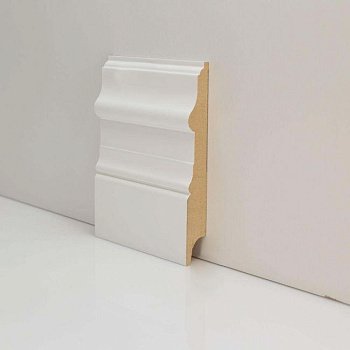 Плинтус напольный  15-136-18 (10-010-02261)