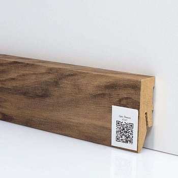 Плинтус напольный  Орех Лимана 67247 (10-100-00351)