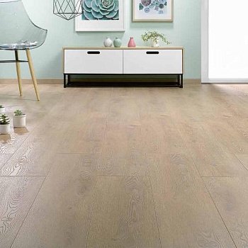 Ламинат Solid Plus Дуб Миндальный 529 (69-001-00015)