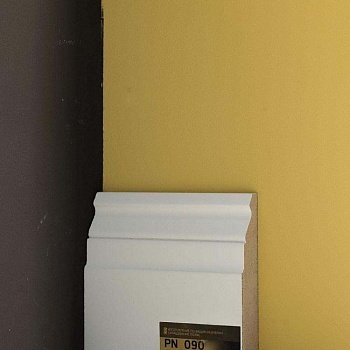 Плинтус напольный  Pn 090 (10-009-09736)