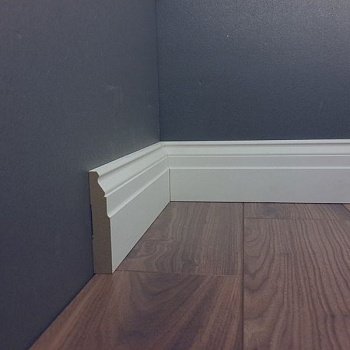 Плинтус напольный  Base 5032 (10-100-01254)